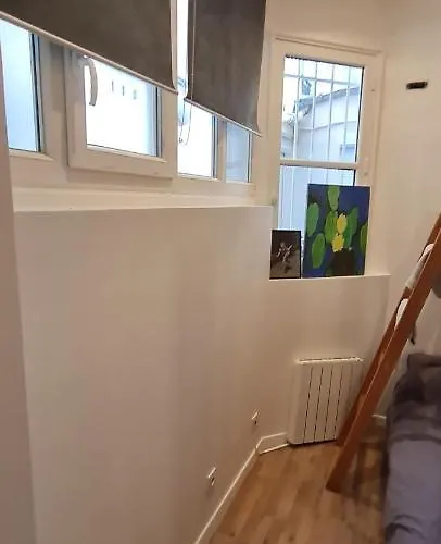 Cosy Studio In Montmartre